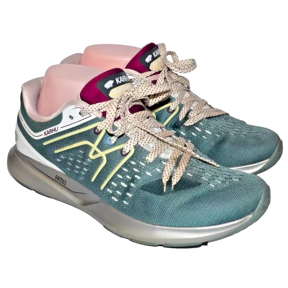 Women's Karhu Synchron 1.5 Ortix running athletic sneaker sz 8.5